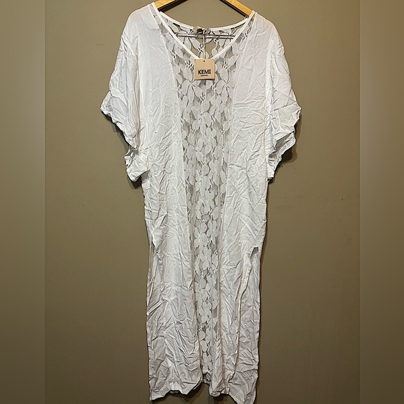 KEMI Made in Italy Long Lace Cover-Up - Picture 1 of 11